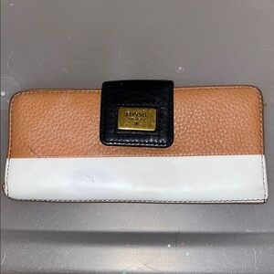 Fossil Tan and White Leather Wallet